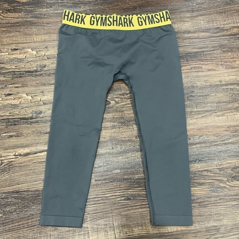 Gymshark cropped gray leggings